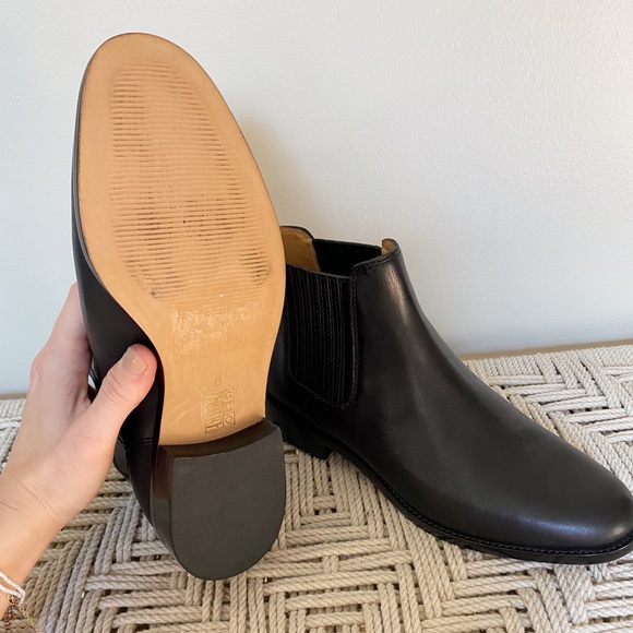 Black leather Madewell ainsley chelsea ankle boots - Picture 2 of 2